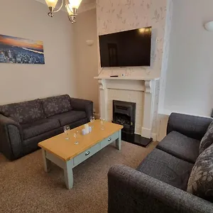 2 Bedroom House Holiday home